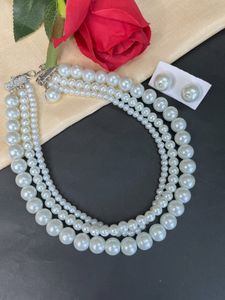 Graduated Pearl Line Layer Choker Necklace